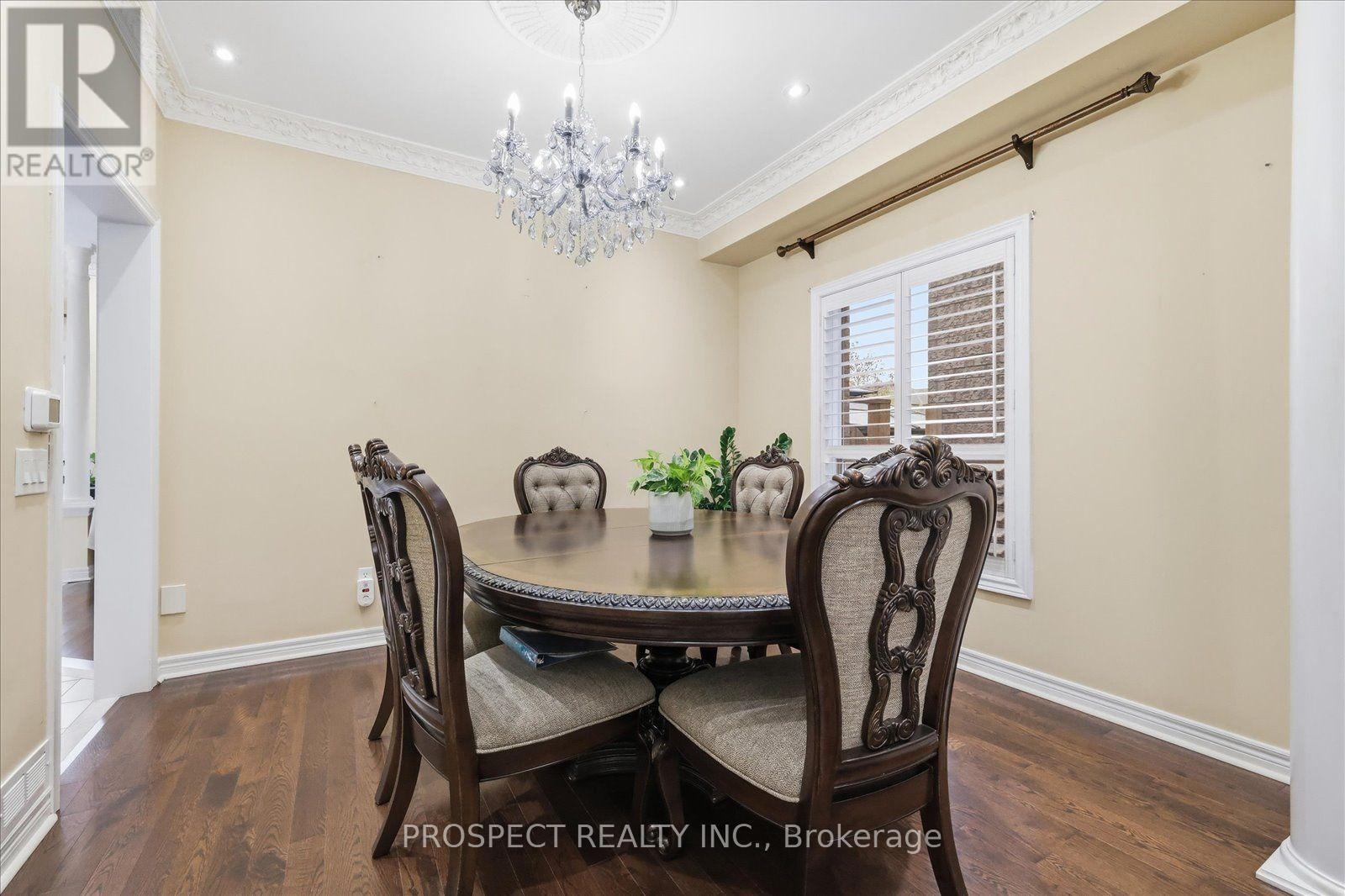 218 Sylwood Crescent Property Photo 6