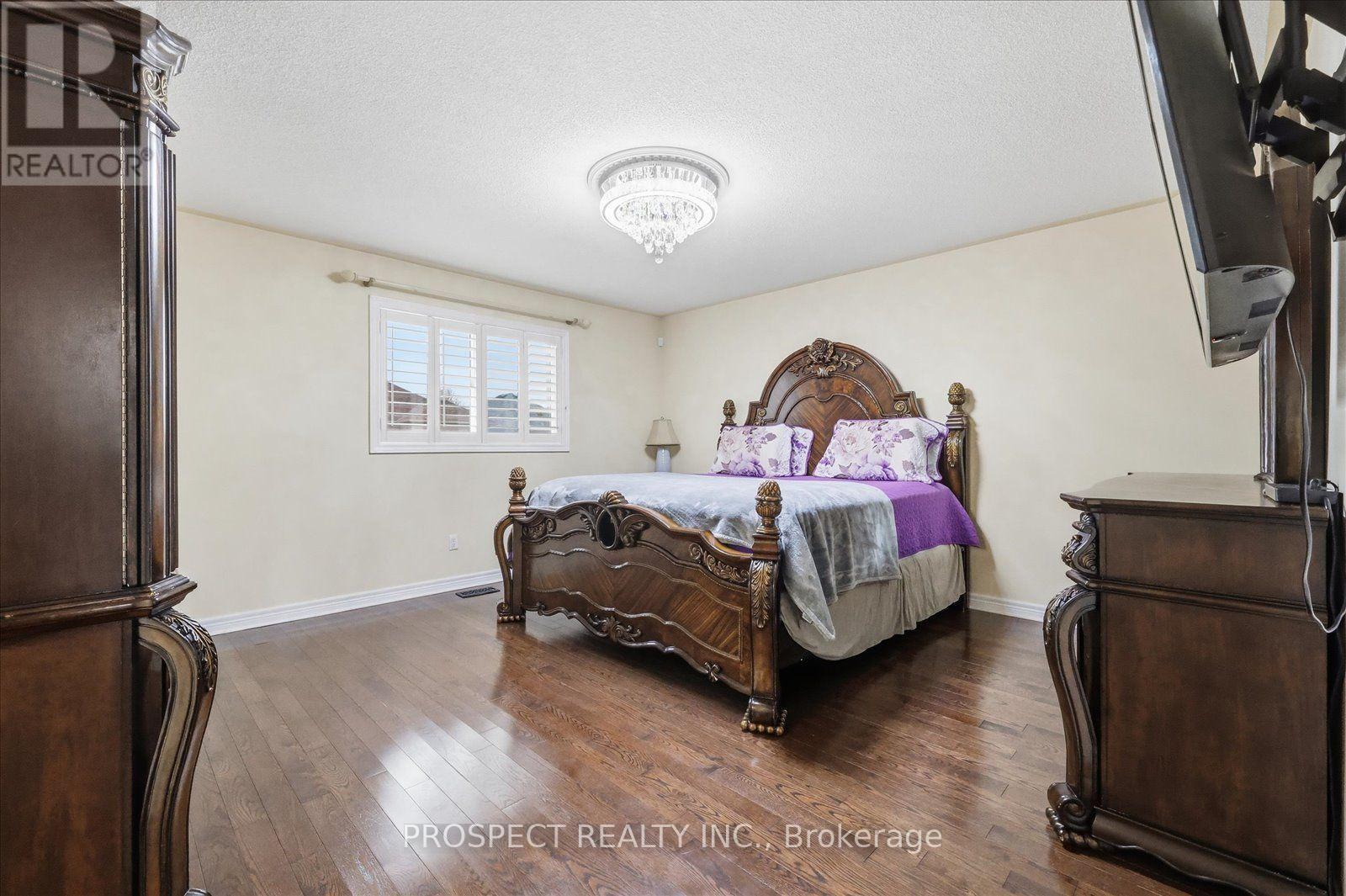 218 Sylwood Crescent Property Photo 12