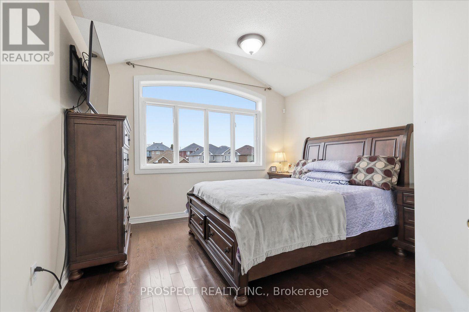 218 Sylwood Crescent Property Photo 13