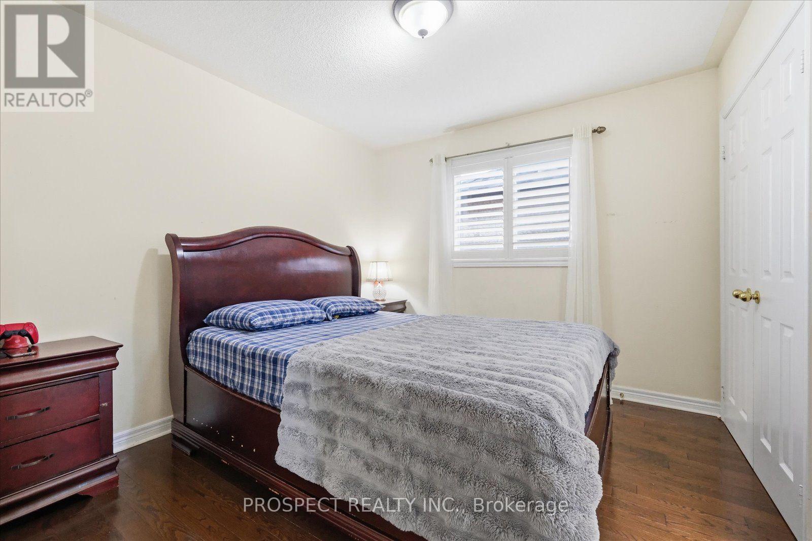 218 Sylwood Crescent Property Photo 14