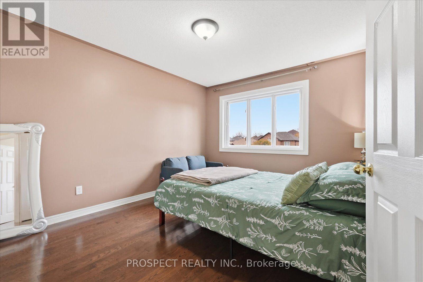 218 Sylwood Crescent Property Photo 15