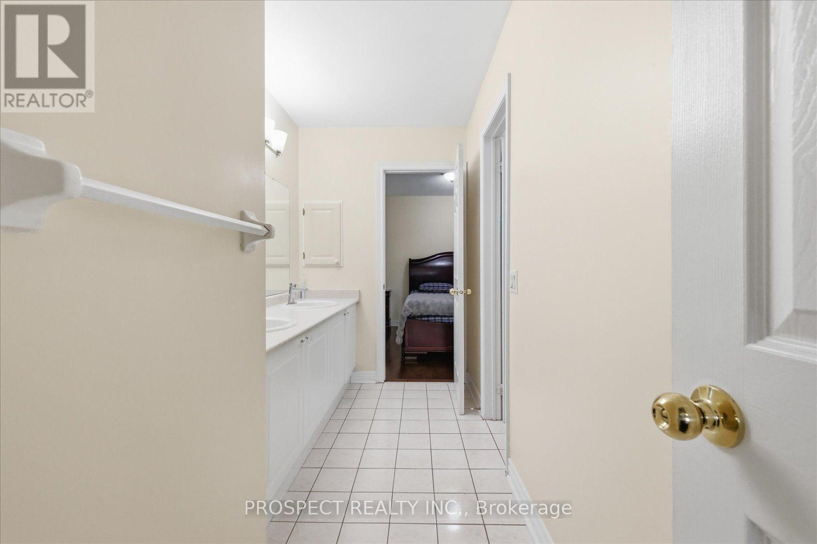 218 Sylwood Crescent Property Photo 17