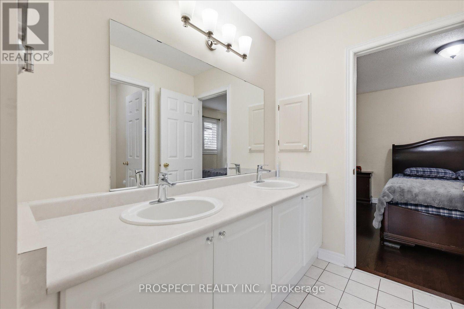 218 Sylwood Crescent Property Photo 18