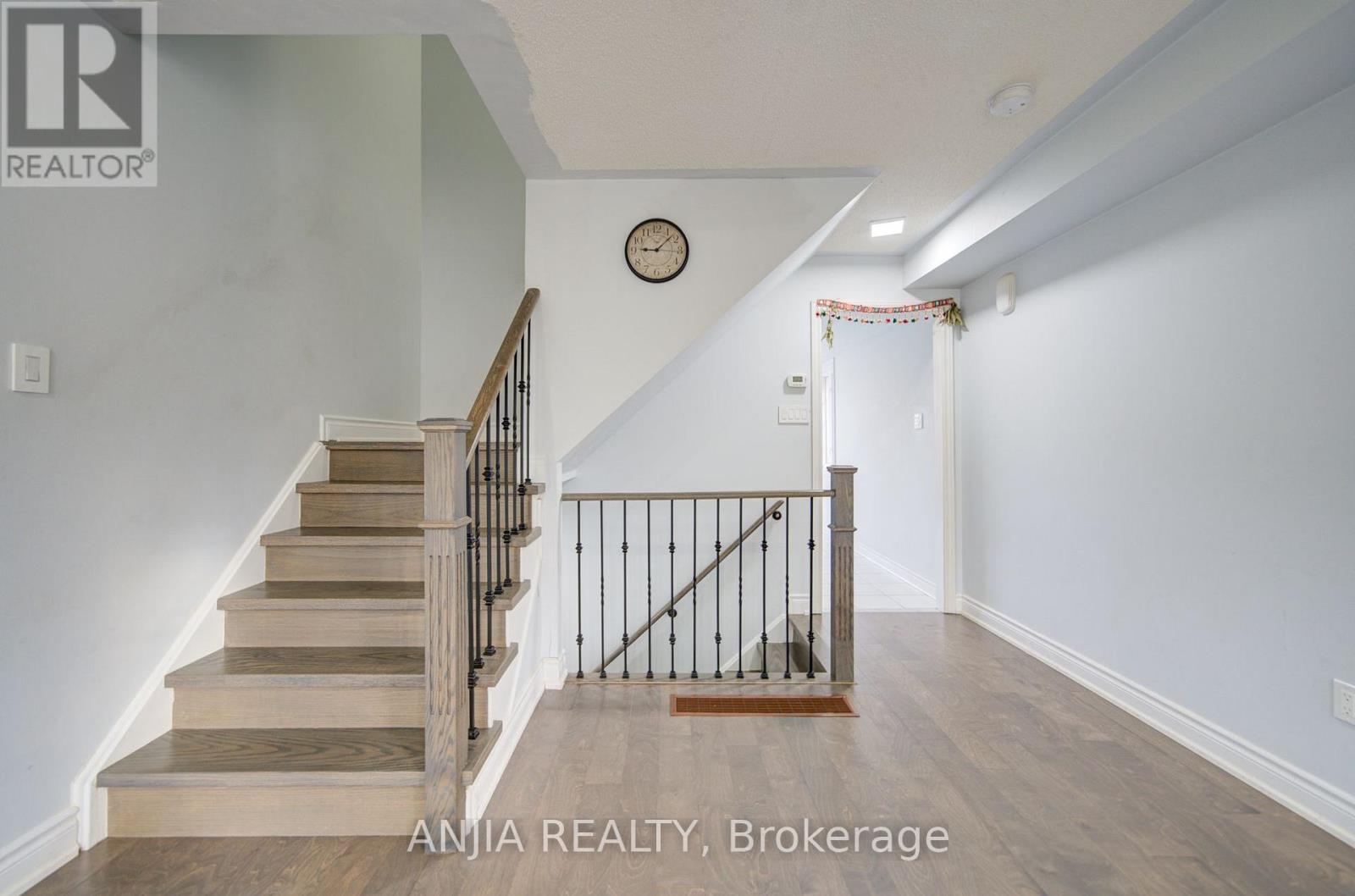 2434 Bur Oak Avenue Property Photo 19