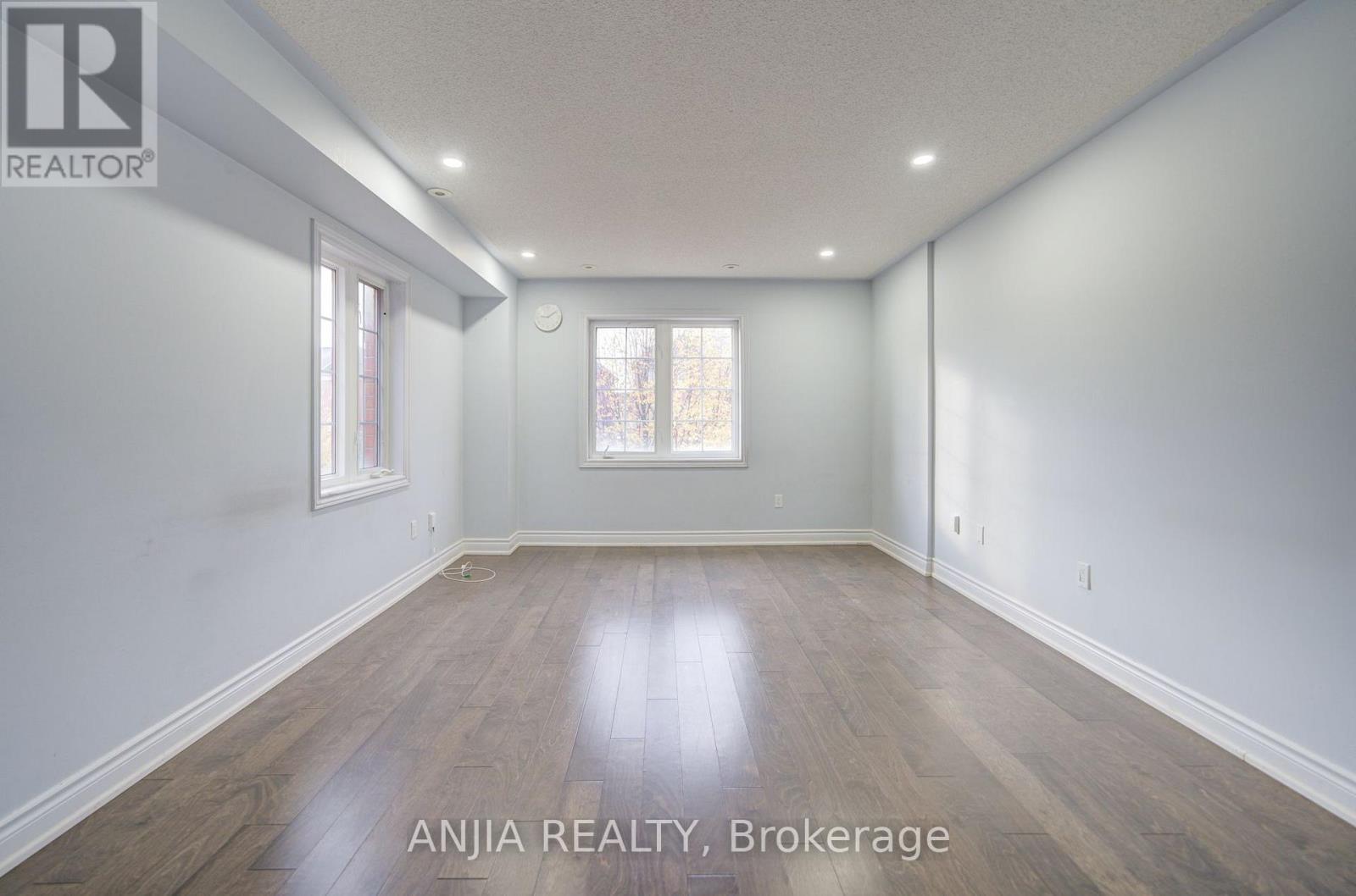 2434 Bur Oak Avenue Property Photo 21