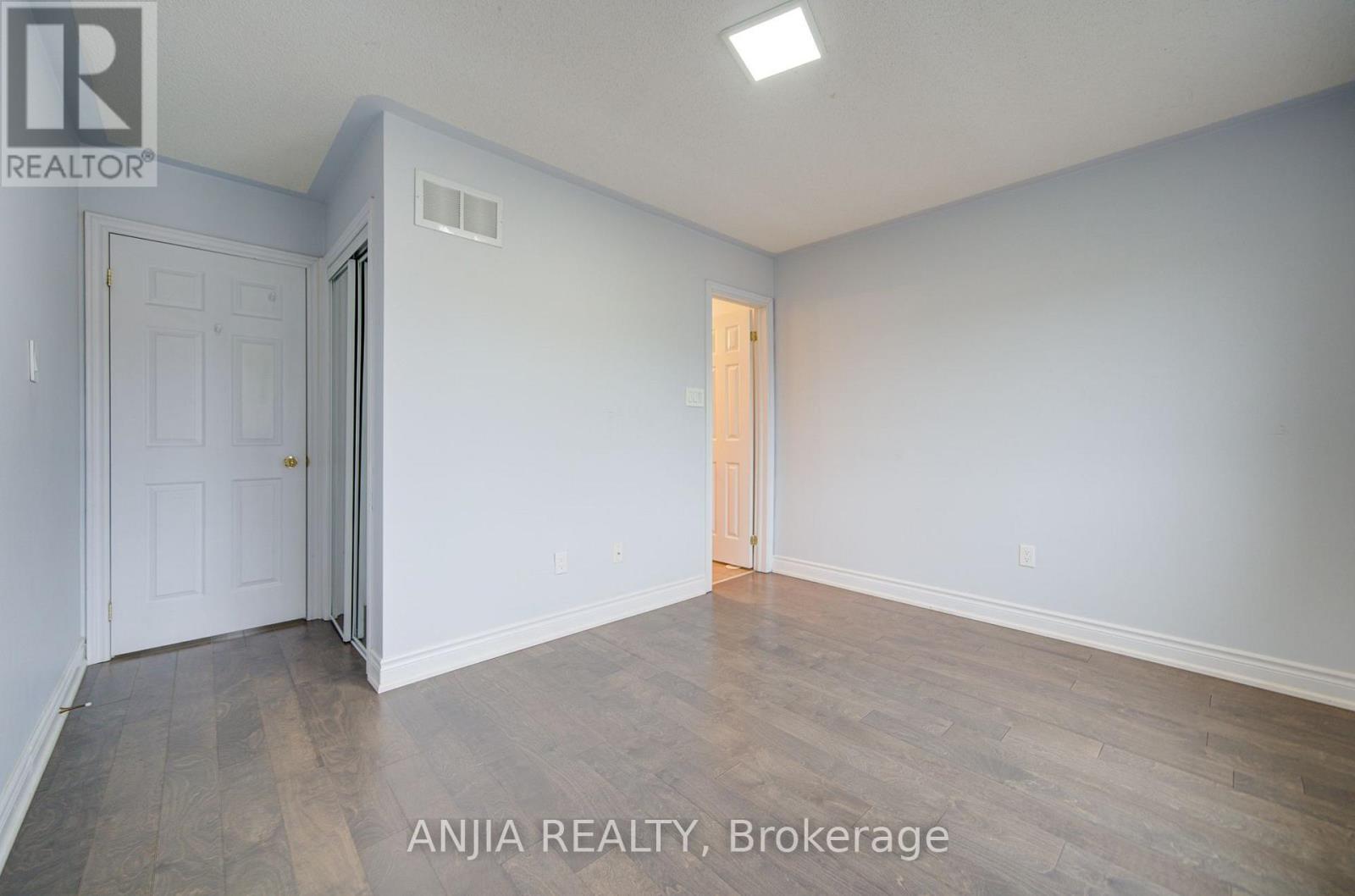 2434 Bur Oak Avenue Property Photo 44