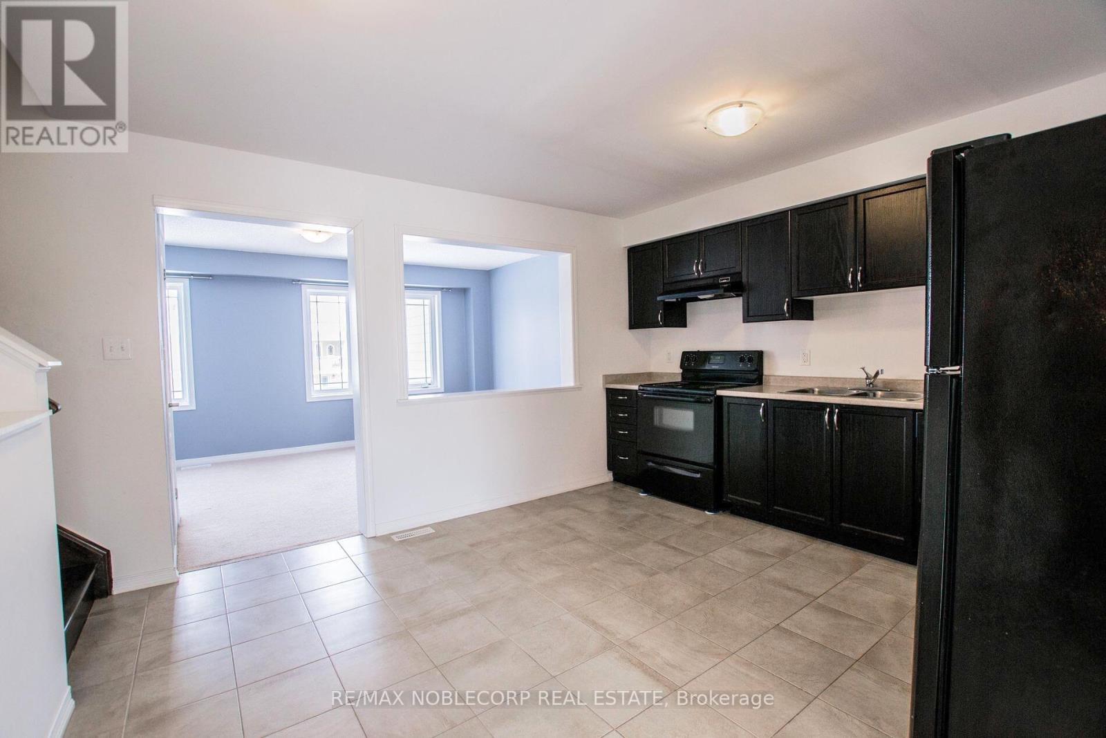 1287 Coleman Crescent Property Photo 5