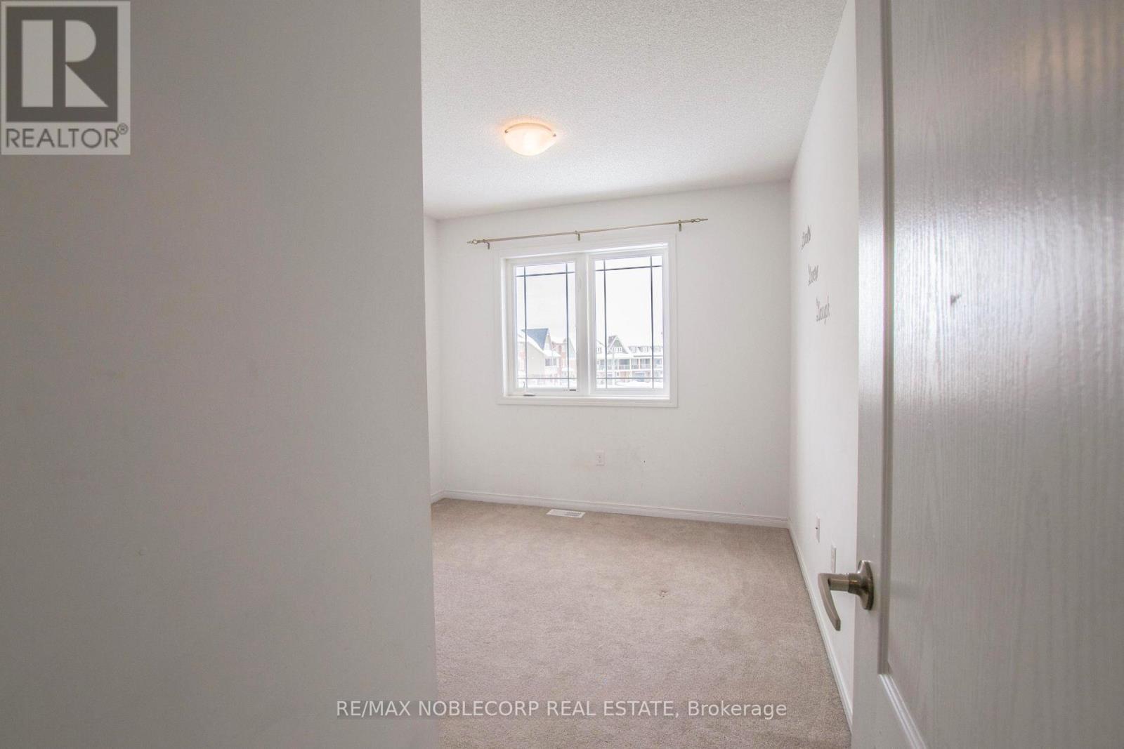 1287 Coleman Crescent Property Photo 13