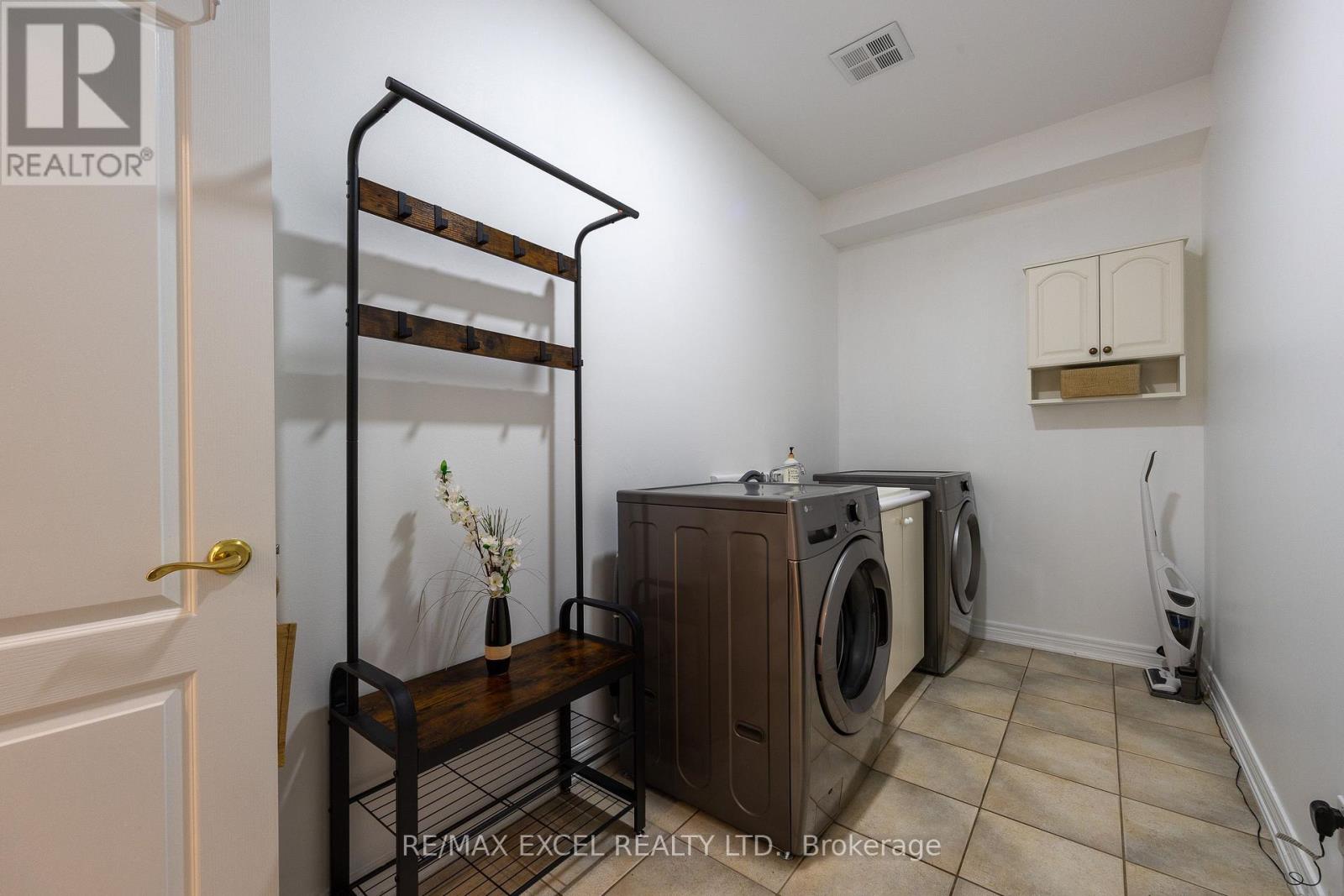 29 Brass Drive N Property Photo 18