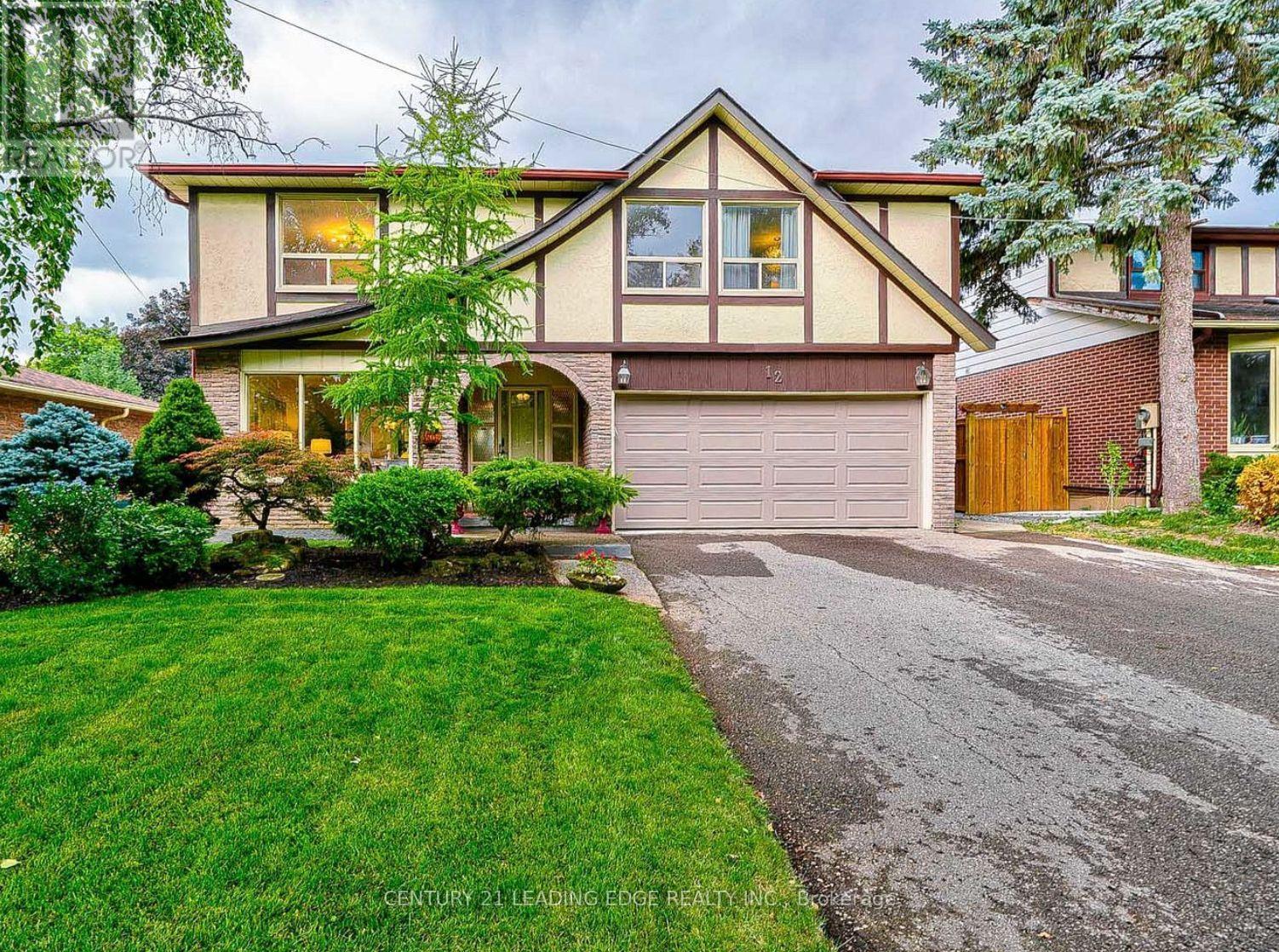 12 SUMMERFELDT CRESCENT Property Photo 1