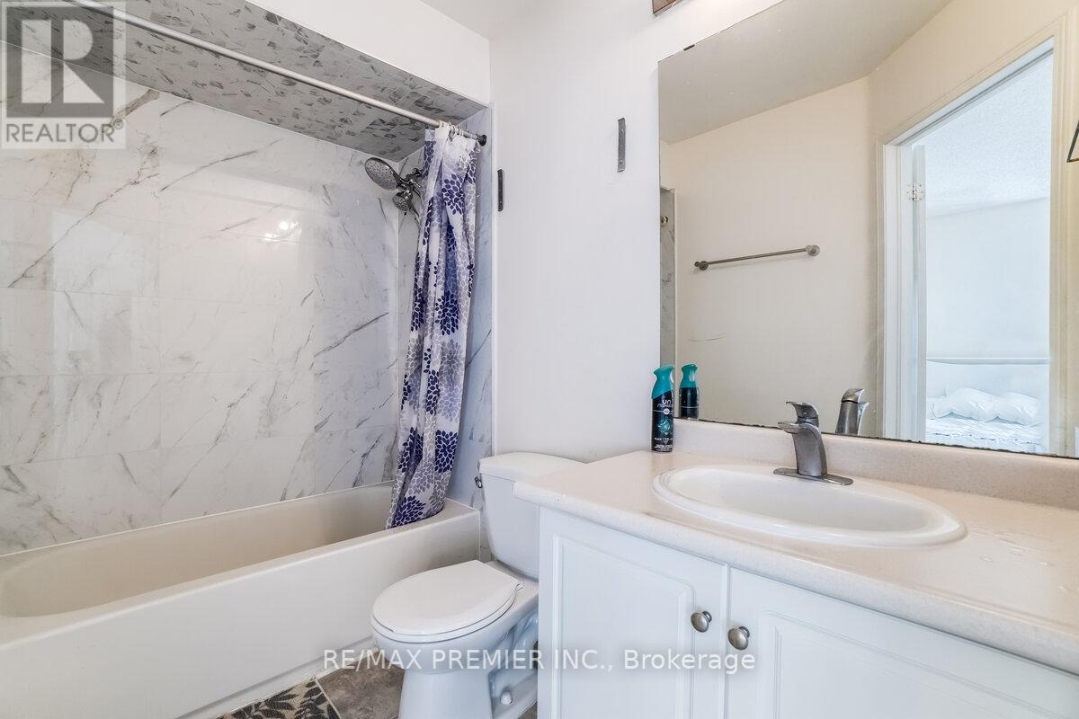 193 Roxbury Street Property Photo 22