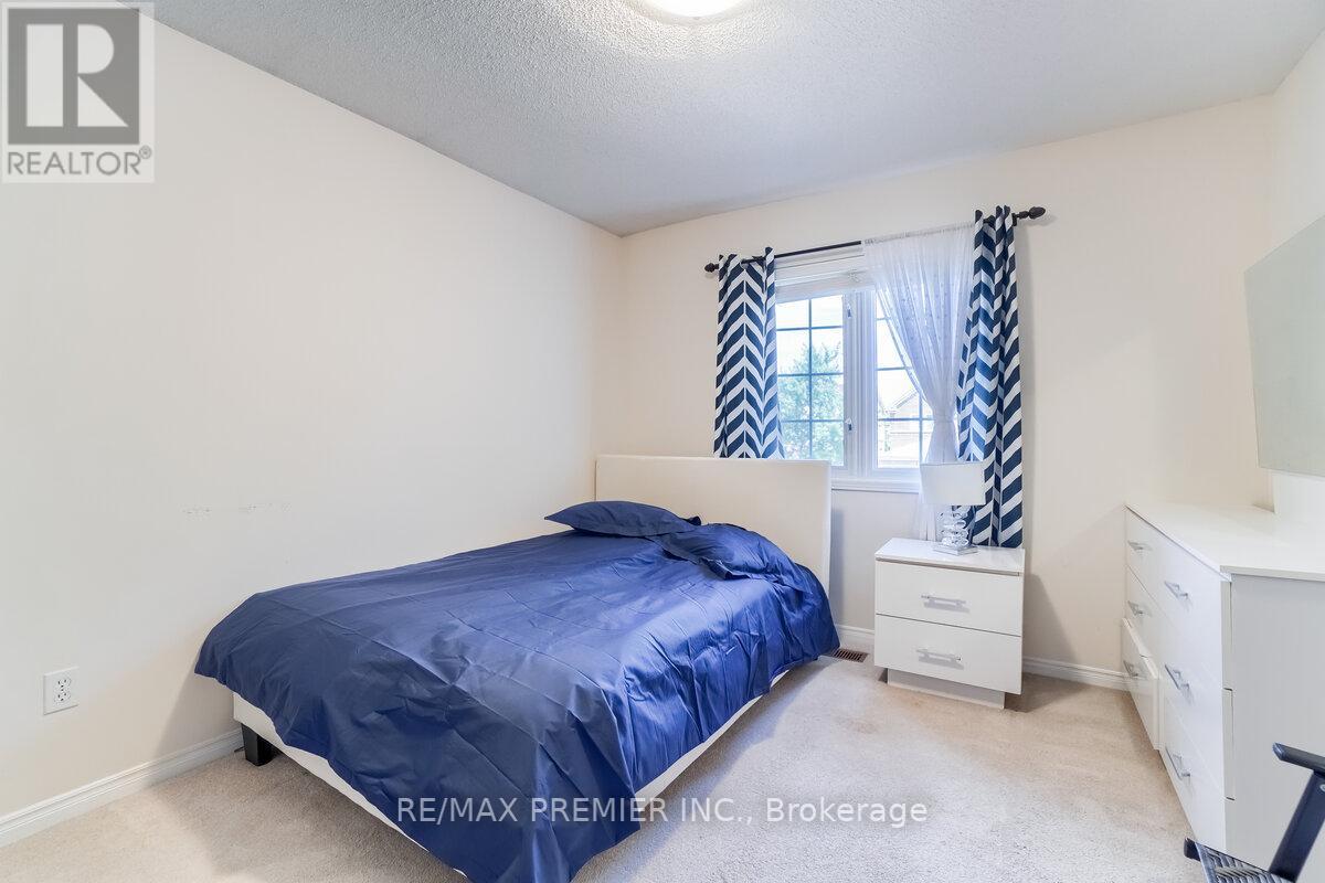 193 Roxbury Street Property Photo 23
