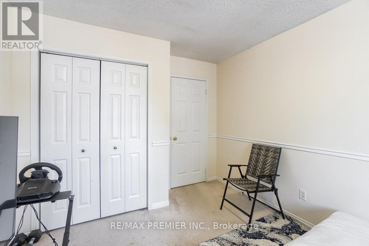 193 Roxbury Street Property Photo 26