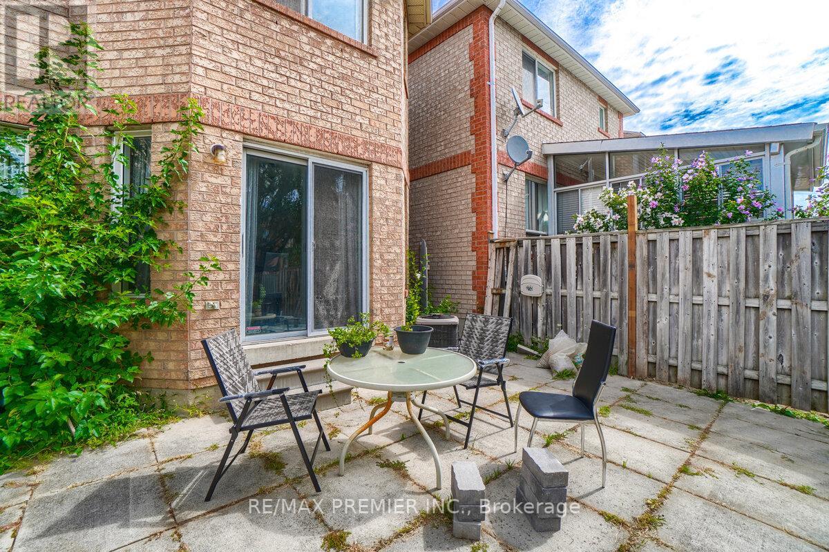 193 Roxbury Street Property Photo 36
