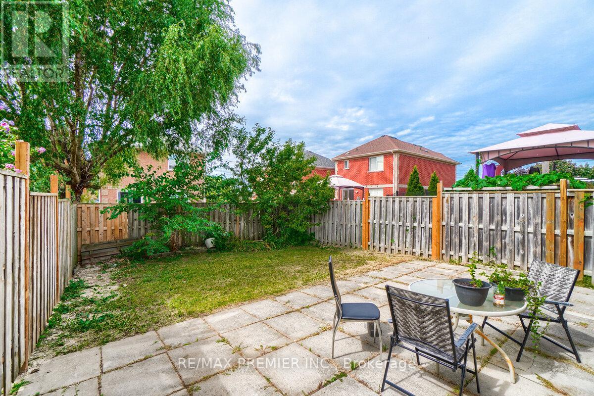 193 Roxbury Street Property Photo 37
