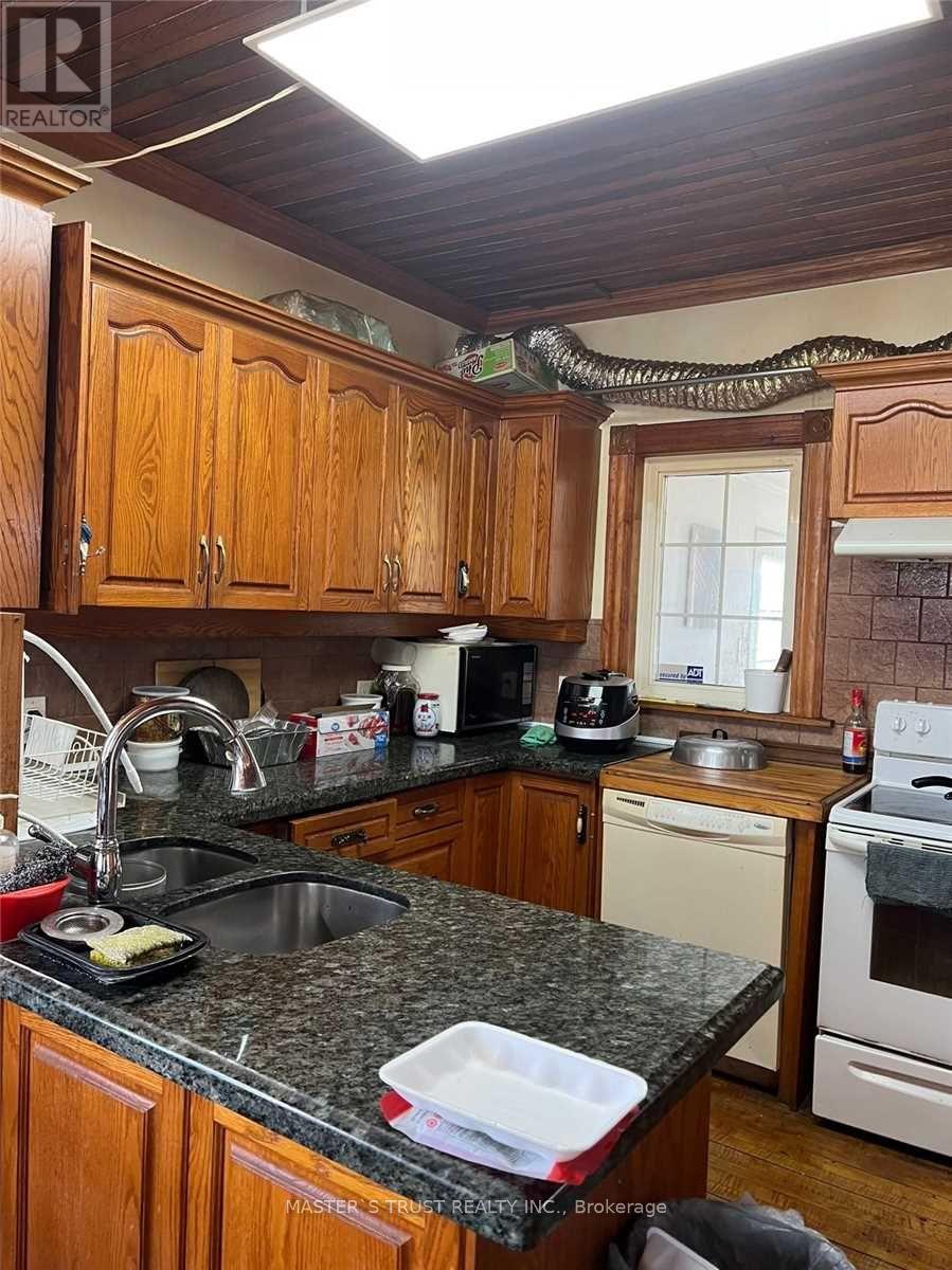 1640b Highway 48 East Road E Property Photo 7