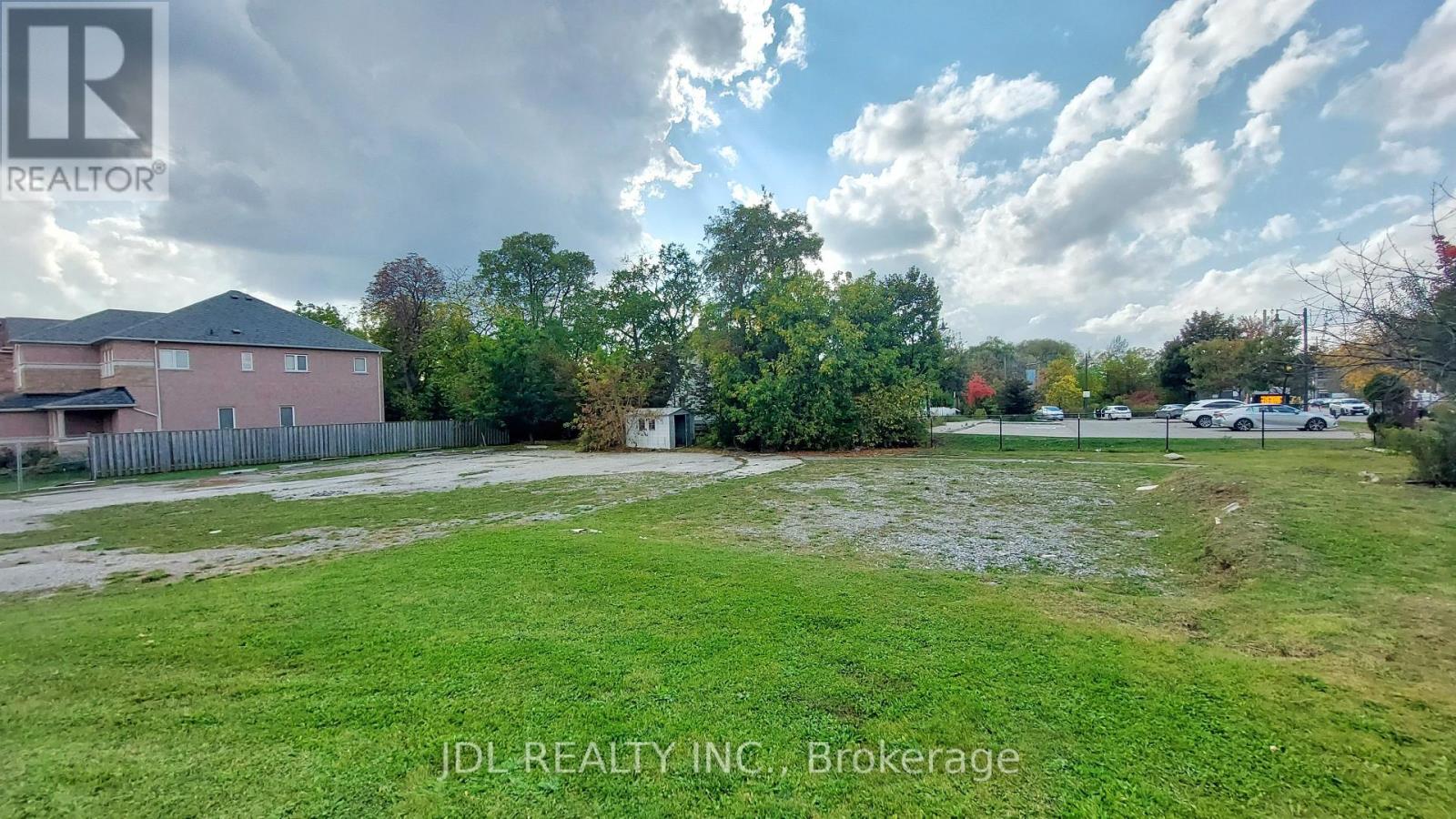 1061 Elgin Mills Road E Property Photo 4