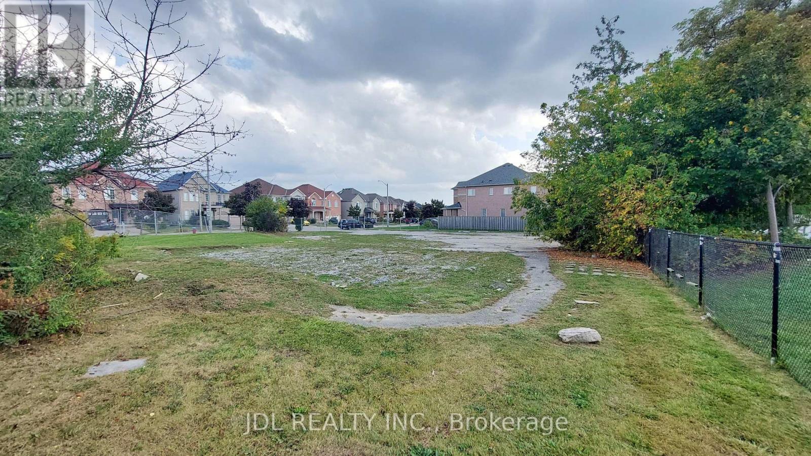 1061 Elgin Mills Road E Property Photo 5