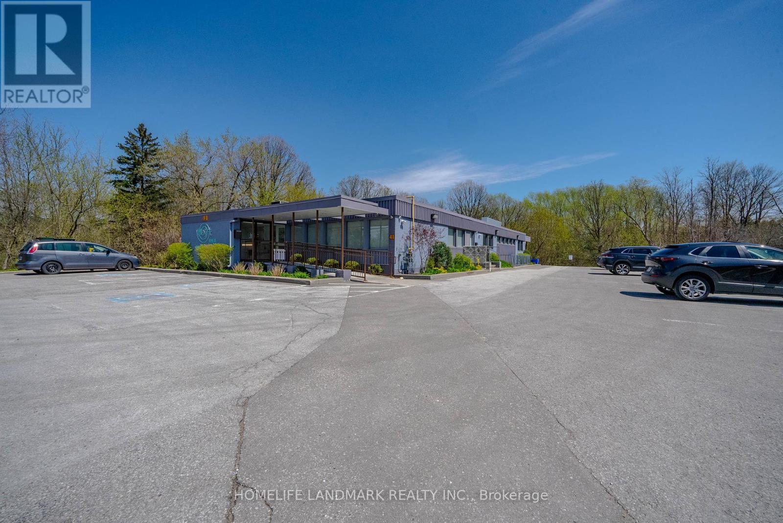 Lower - 41 Main St Unionville Property Photo 1