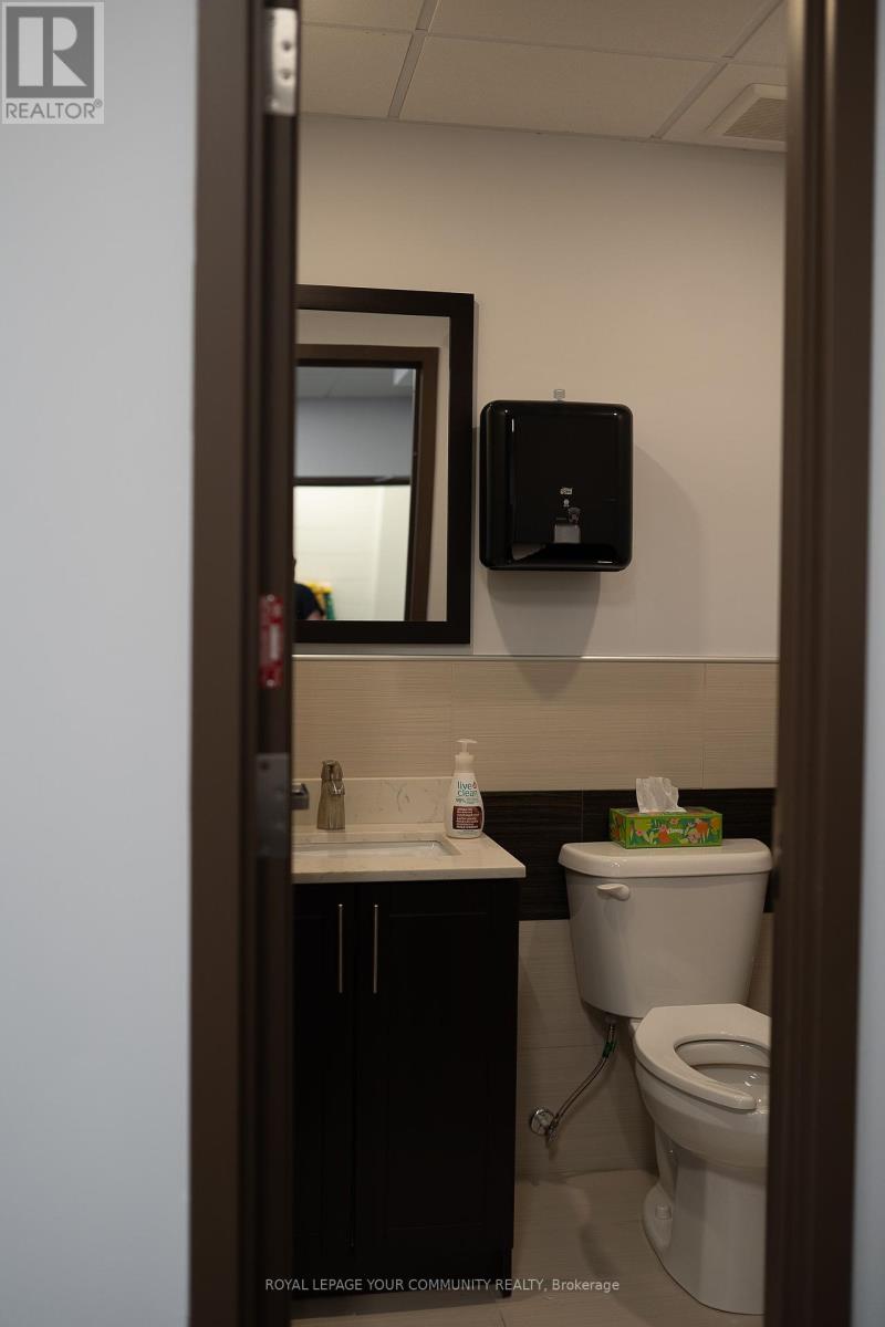 Unit 16 - 158 Don Hillock Drive Property Photo 7