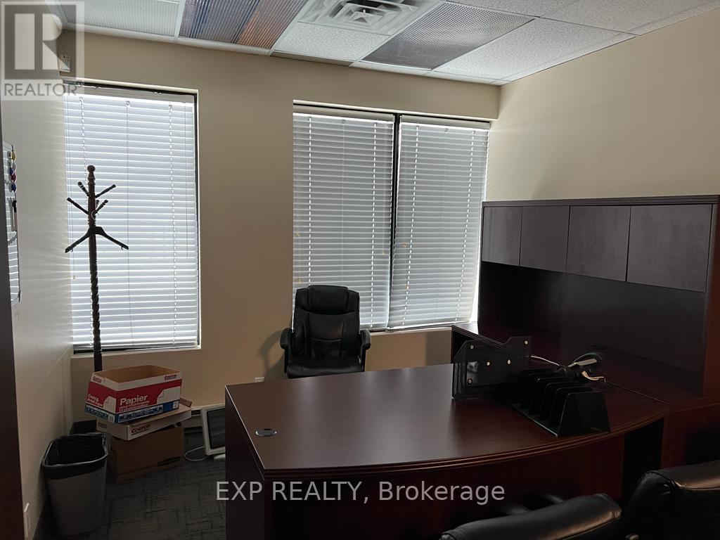 104 - 275 Renfrew Drive Property Photo 10