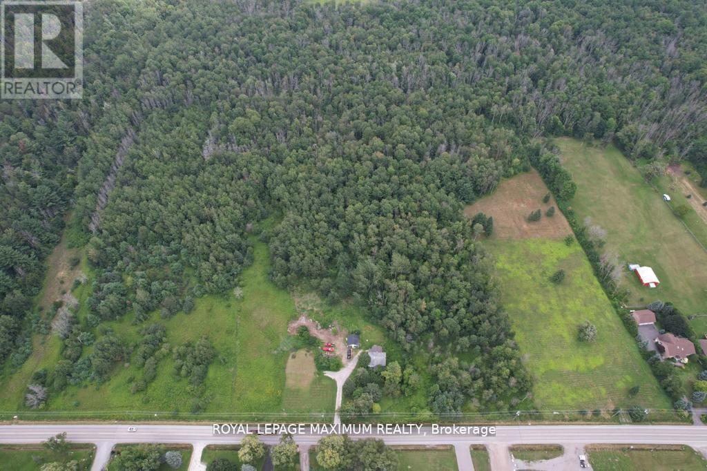 20223 Bathurst Street Property Photo 5