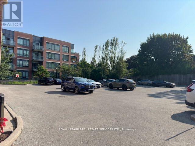 29 - 7626a Yonge Street Property Photo 13