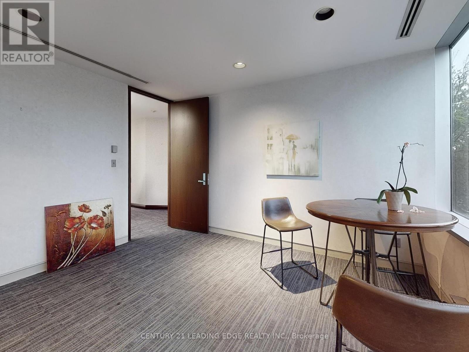 201 - 260 Town Centre Boulevard Property Photo 13
