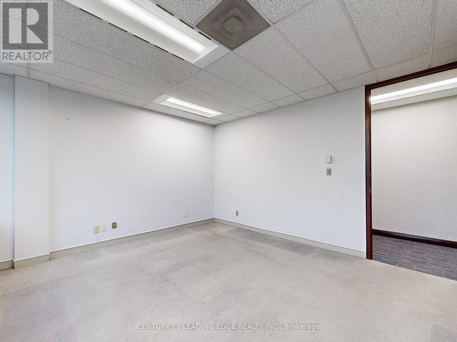201 - 260 Town Centre Boulevard Property Photo 24