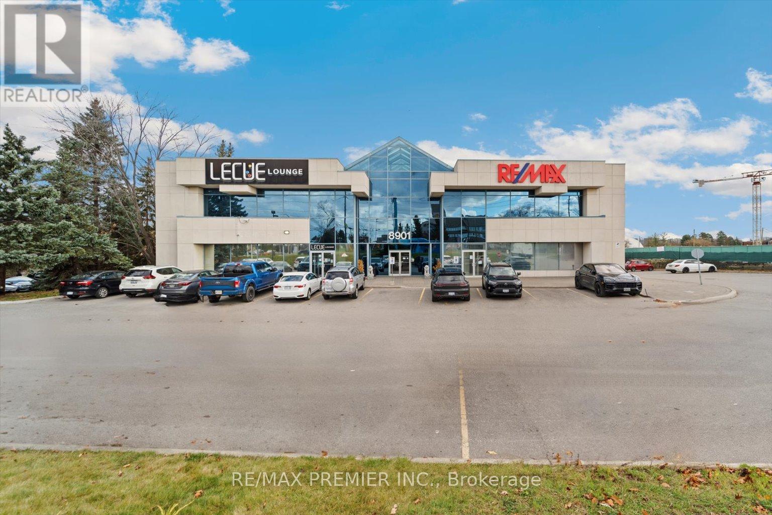 222 - 8901 Woodbine Avenue Property Photo 1