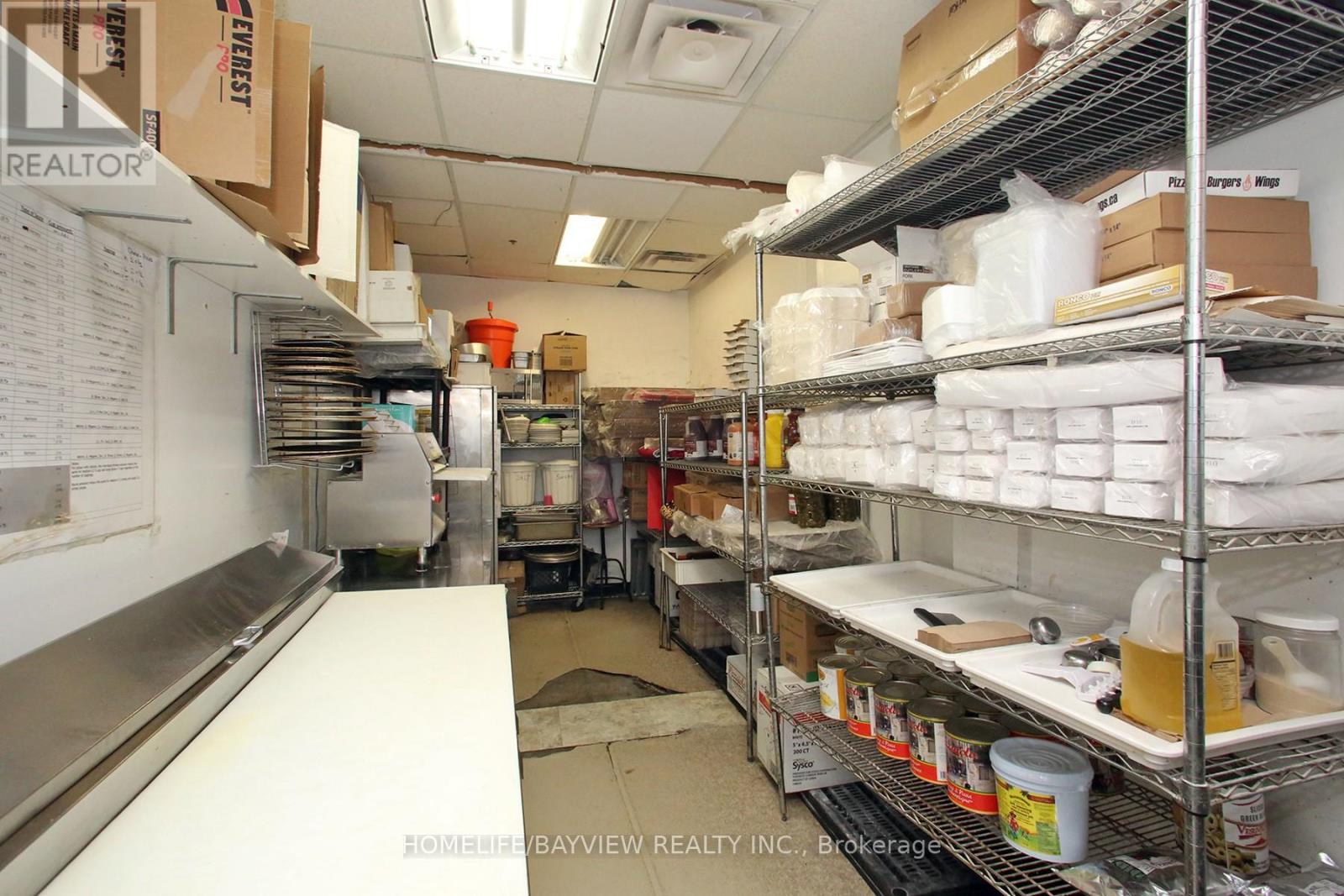 16-17 - 1285 Elgin Mills Road Property Photo 14