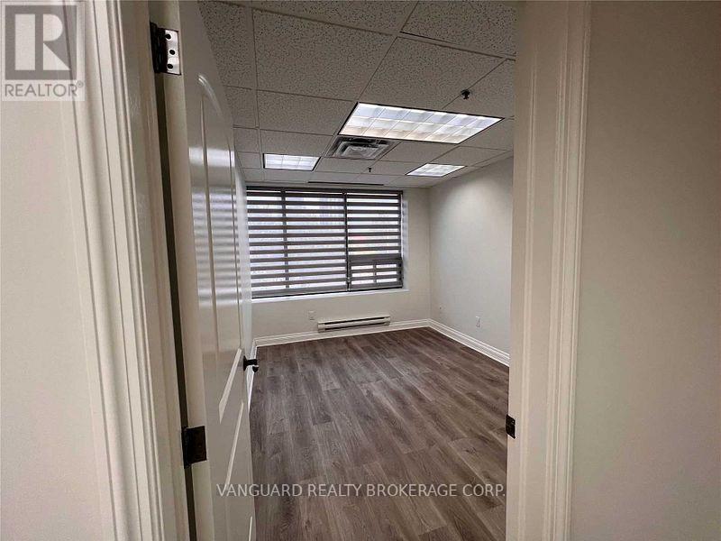 3 - 155 Winges Road Property Photo 8