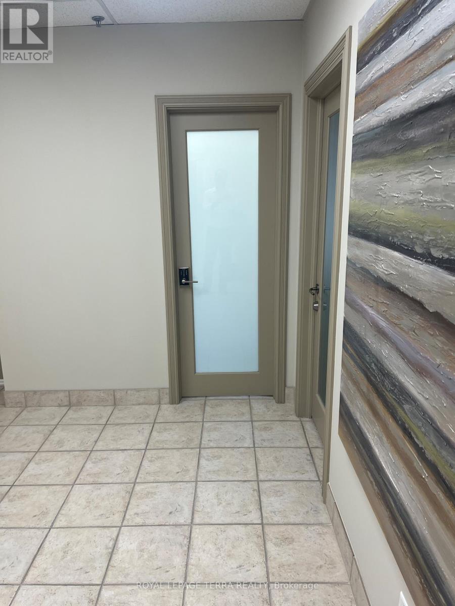 7 - 53 Woodstream Boulevard Property Photo 2