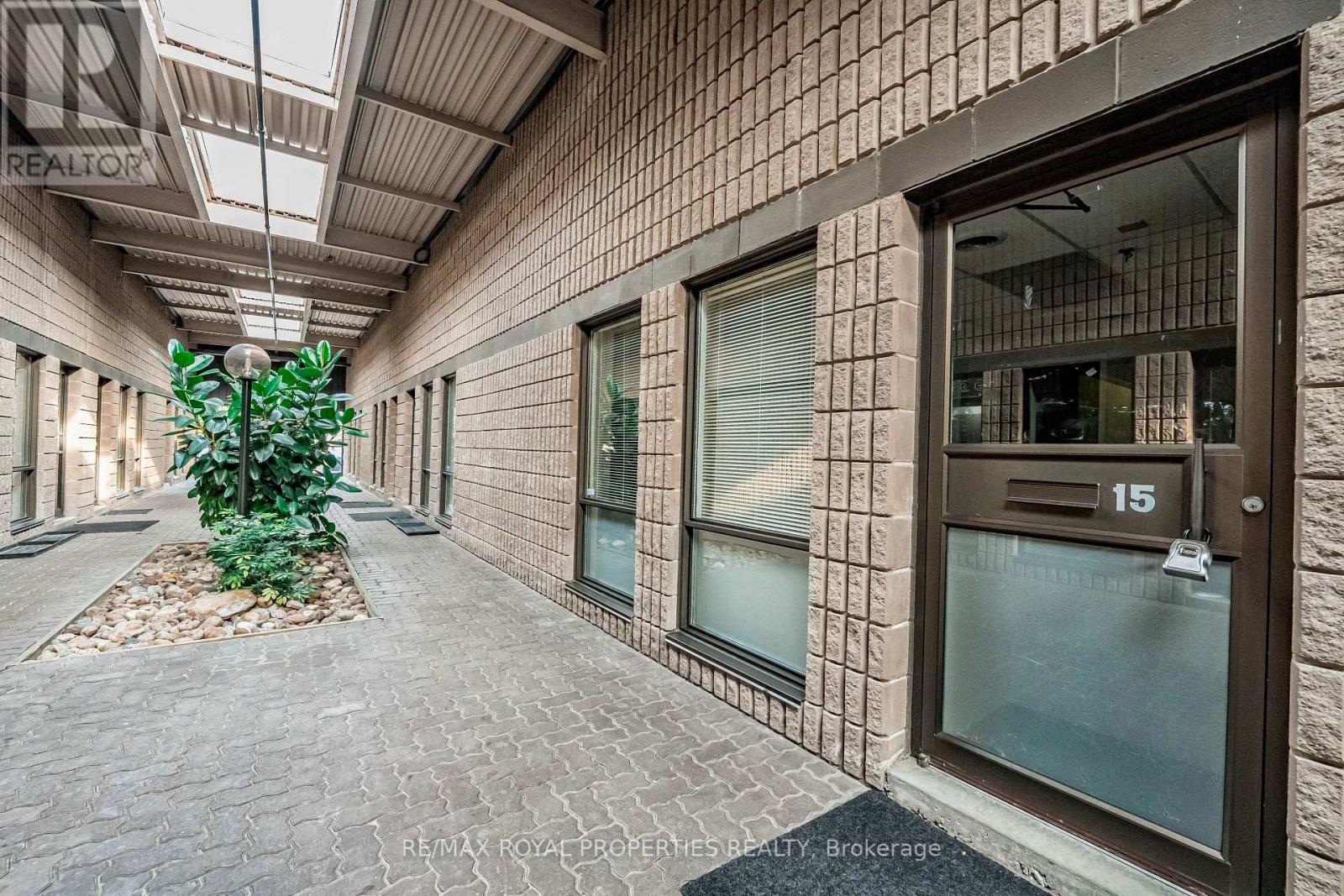 15 - 85 Ferrier Street Property Photo 4