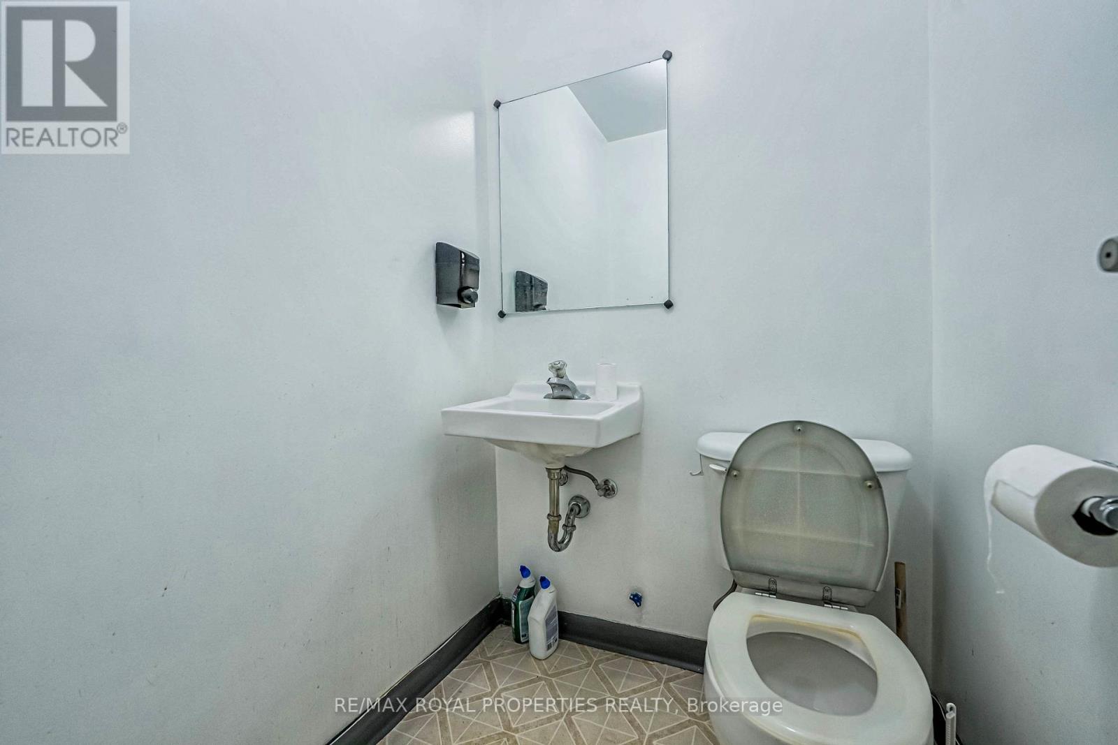 15 - 85 Ferrier Street Property Photo 12