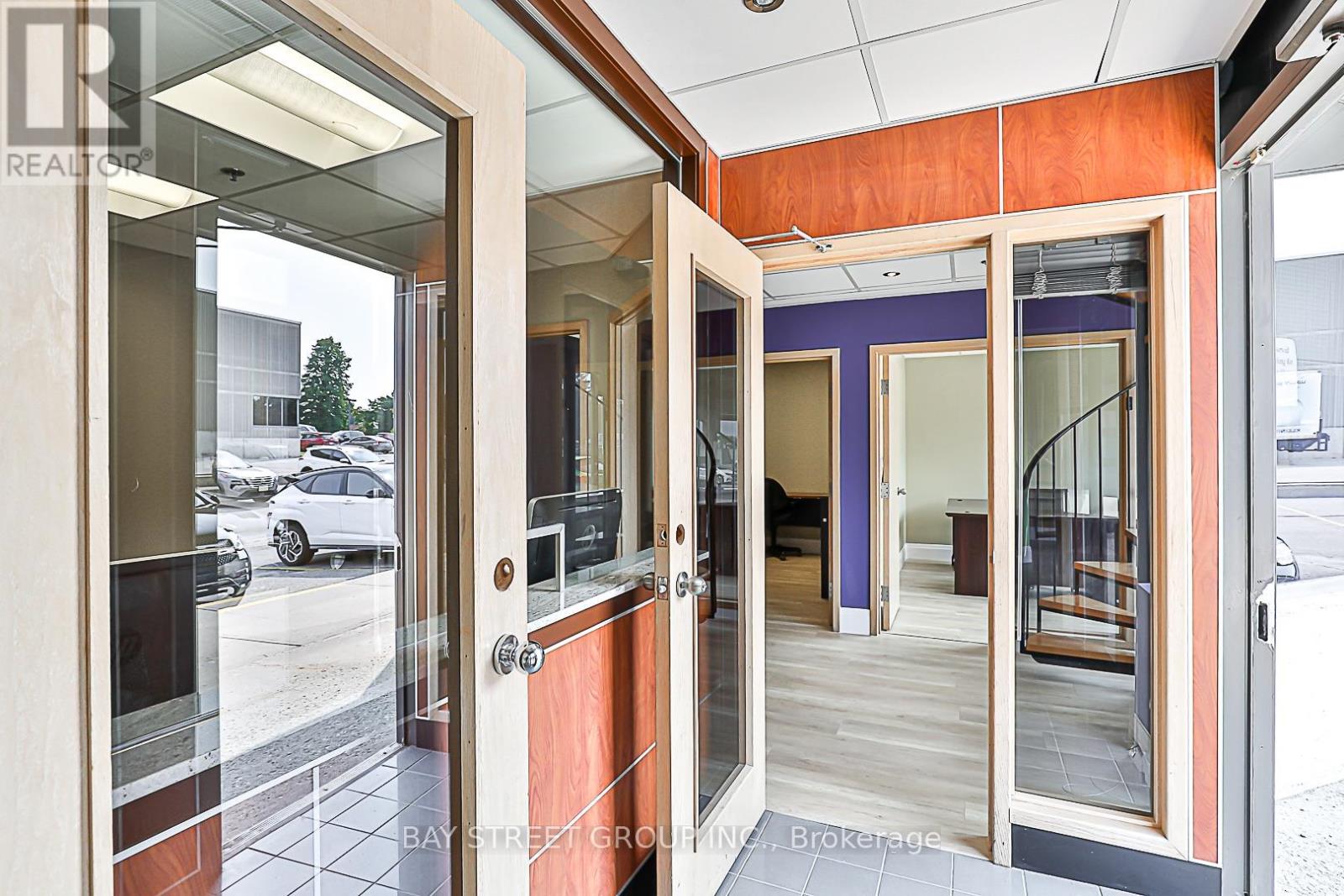 11 & 12 - 60 West Wilmot Street Property Photo 2