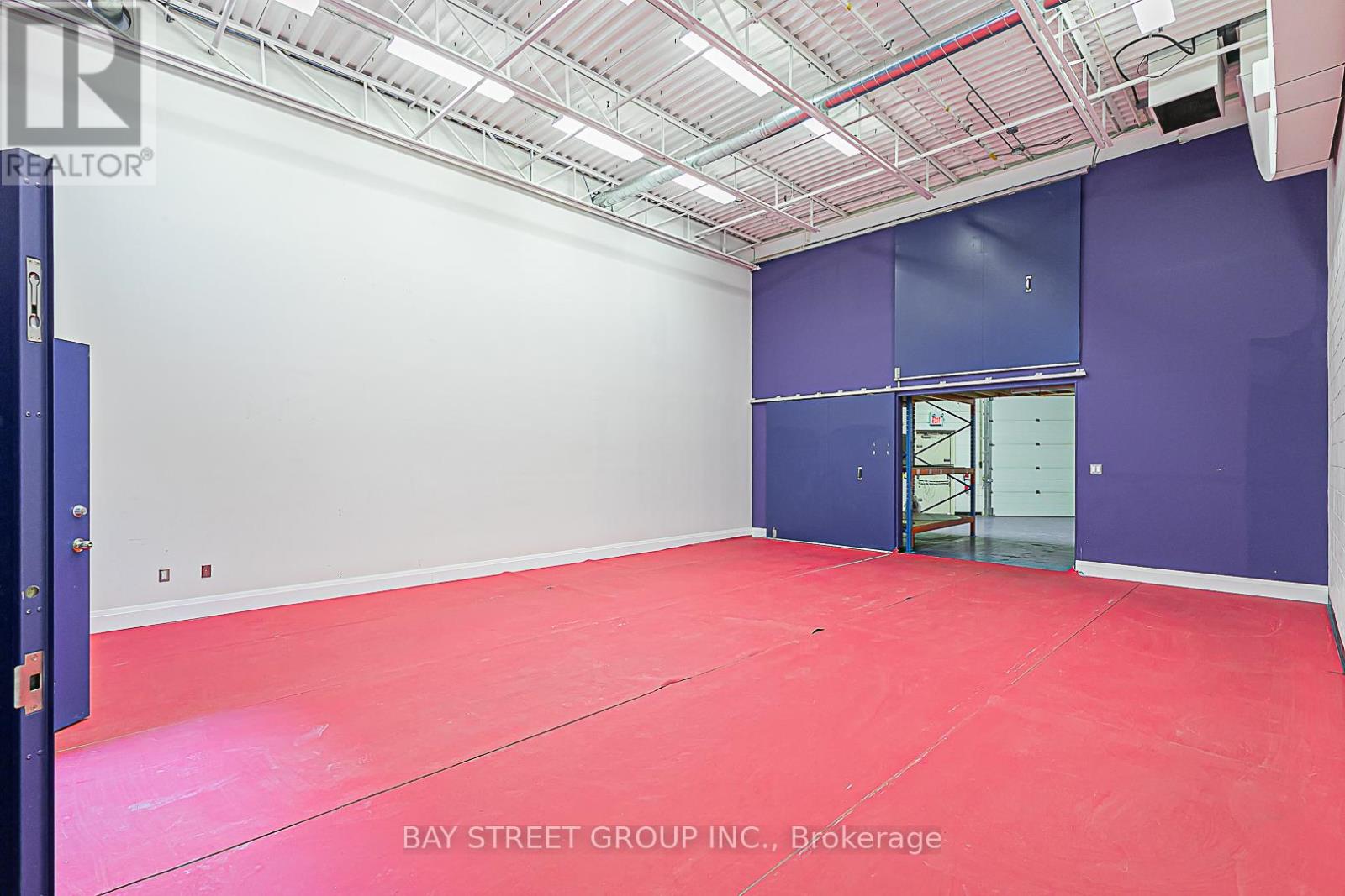11 & 12 - 60 West Wilmot Street Property Photo 10
