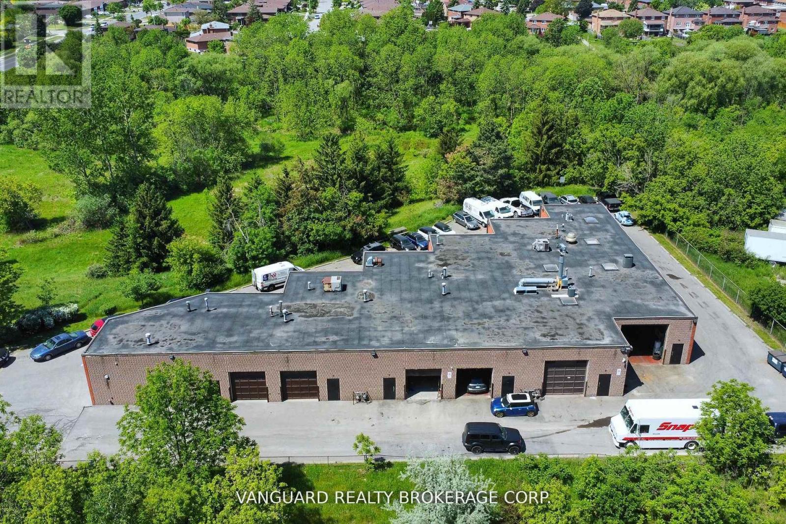 17 - 350 Woodbridge Avenue Property Photo 2