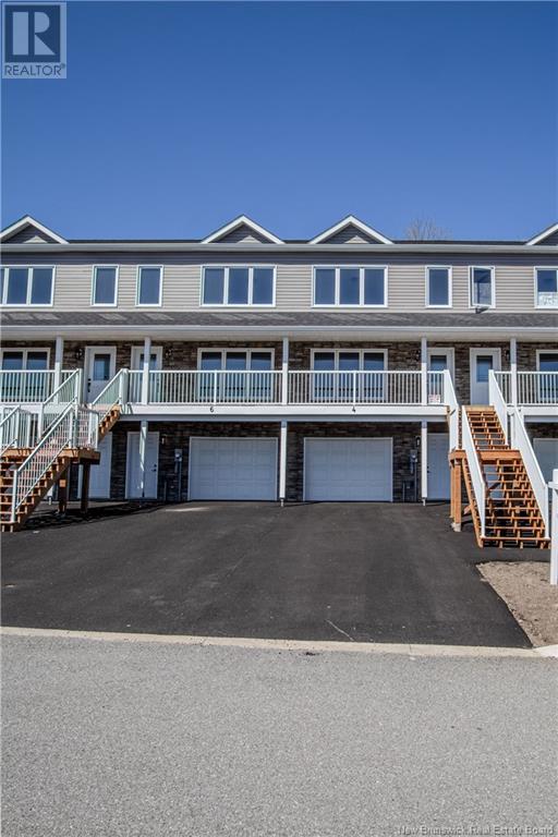 4 Rockingstone Drive Property Photo 1