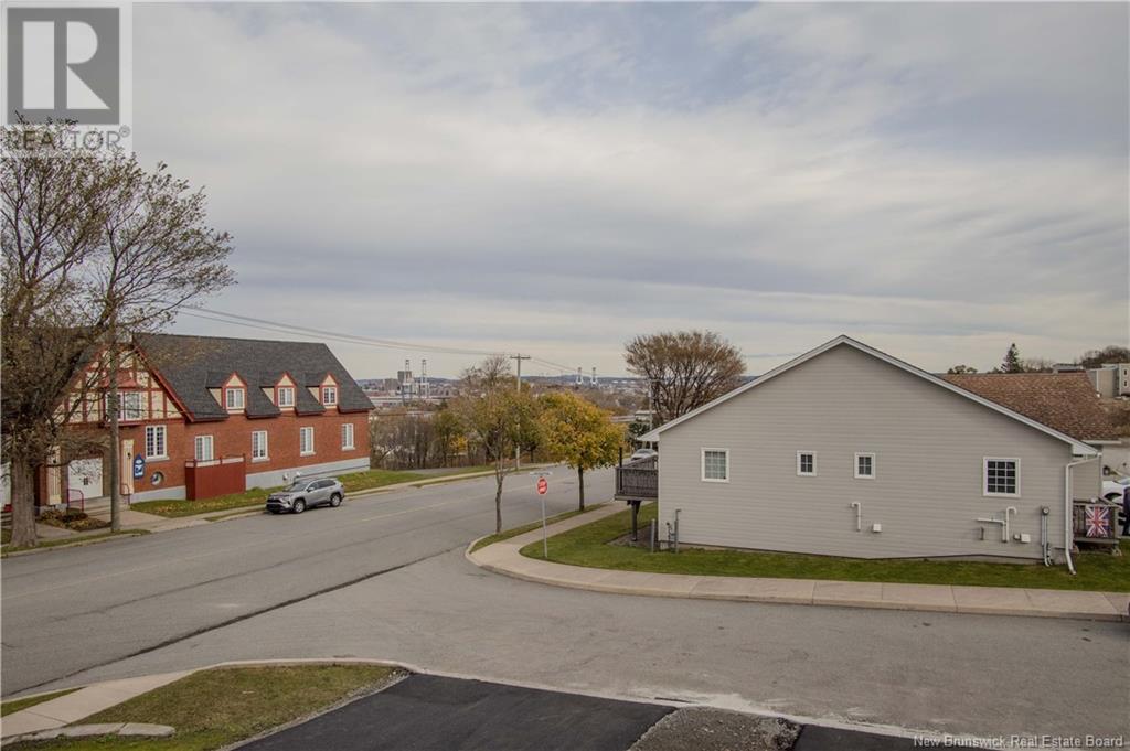 4 Rockingstone Drive Property Photo 39