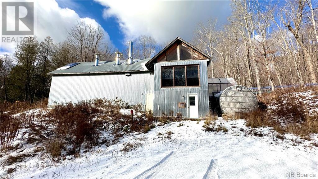 Na Woods Road Property Photo 5