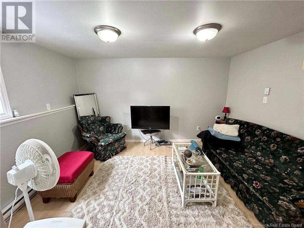 13 Hannah Street Property Photo 32
