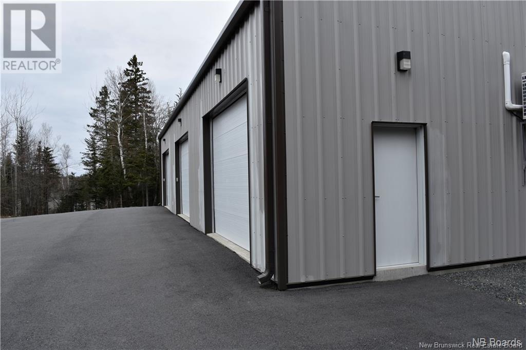 895 Fundy Property Photo 3
