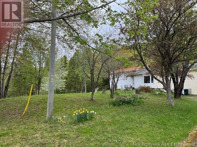 475 Sunset Drive Property Photo 2