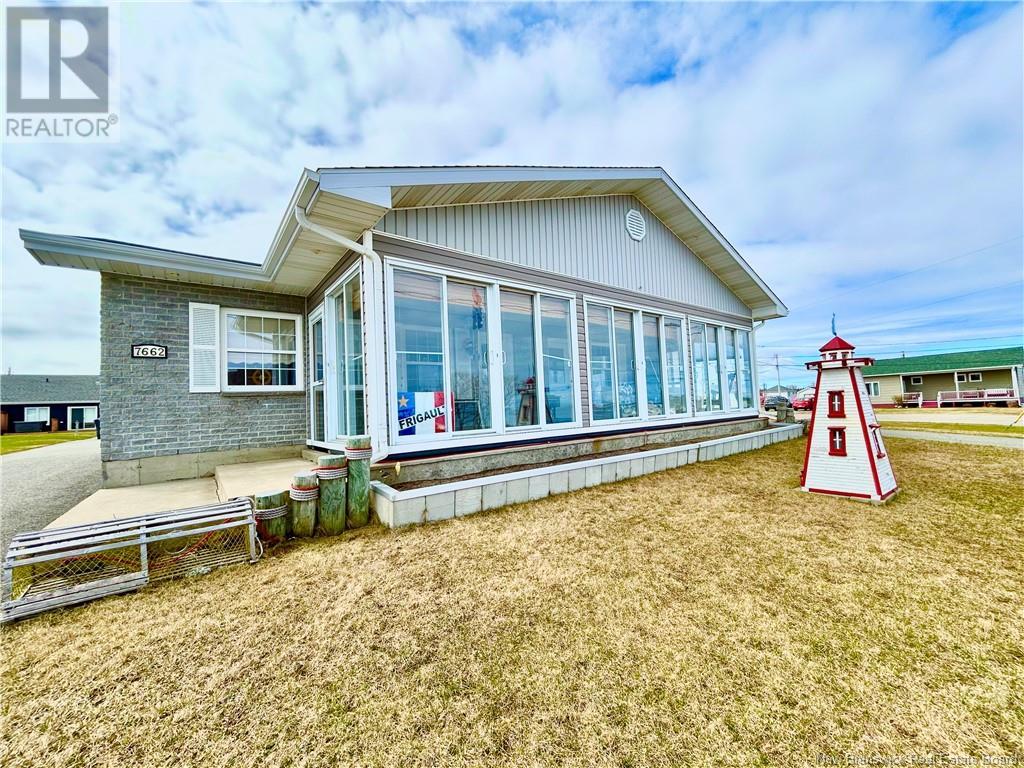 7662 Du Havre Property Photo 2