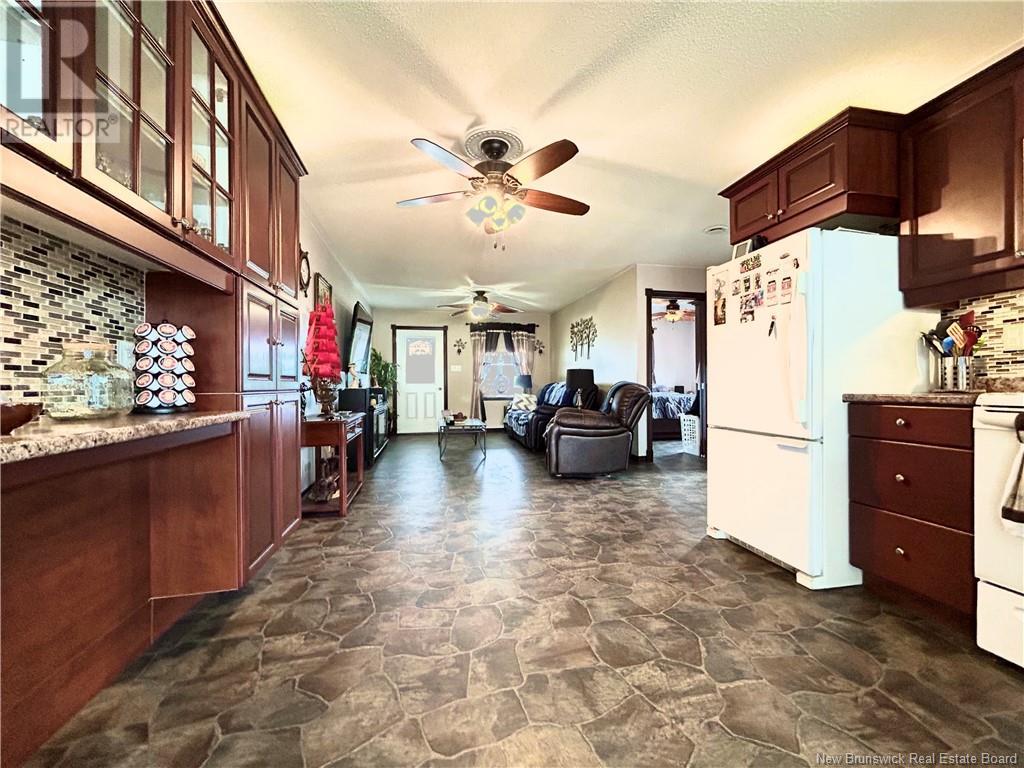 7662 Du Havre Property Photo 13