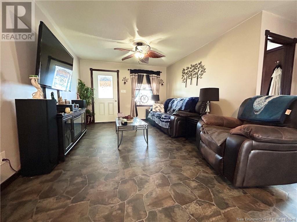 7662 Du Havre Property Photo 16