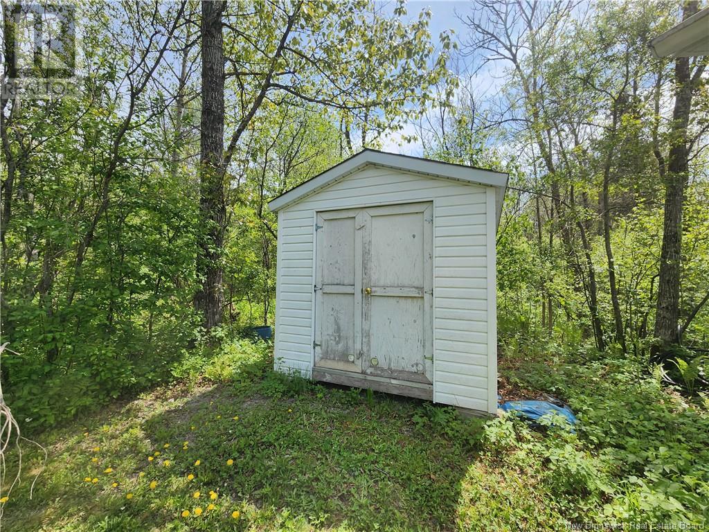 Deschenes Road Property Photo 16