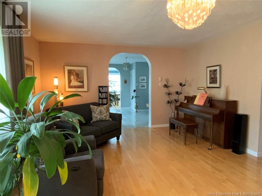 60 Lily Avenue Property Photo 6