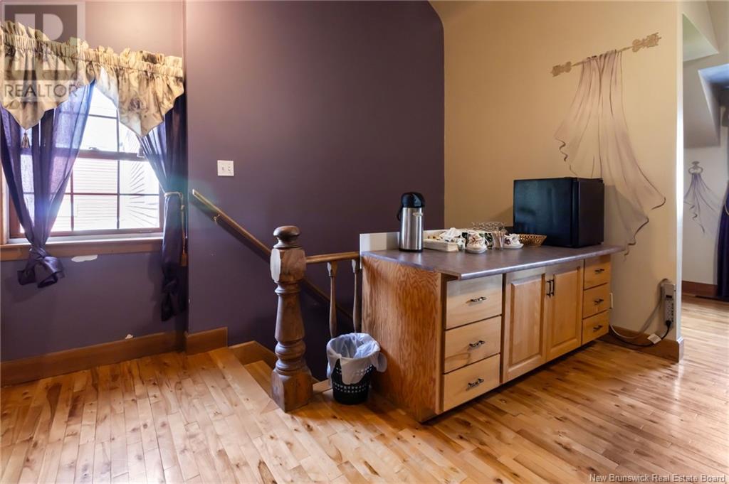 17 Baseline Road Property Photo 47